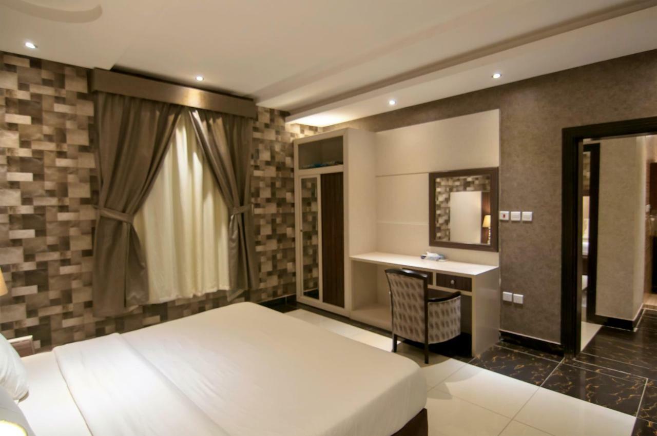 ריאד Elite Suites Hotel - Al Muruj מראה חיצוני תמונה